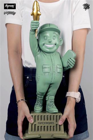 Supermarket Staff - Statue 55cm